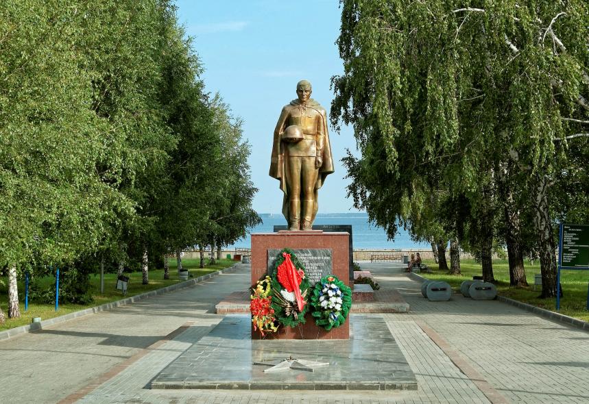 Набережная на ОбьГЭСе