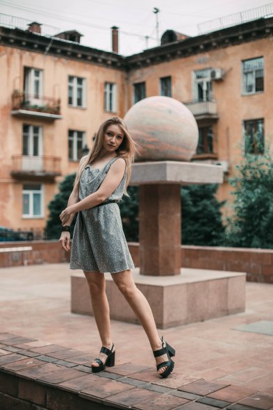 Дворик за Столичным 