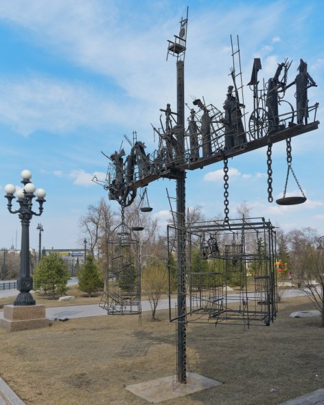 Памятник М.А. Врубелю