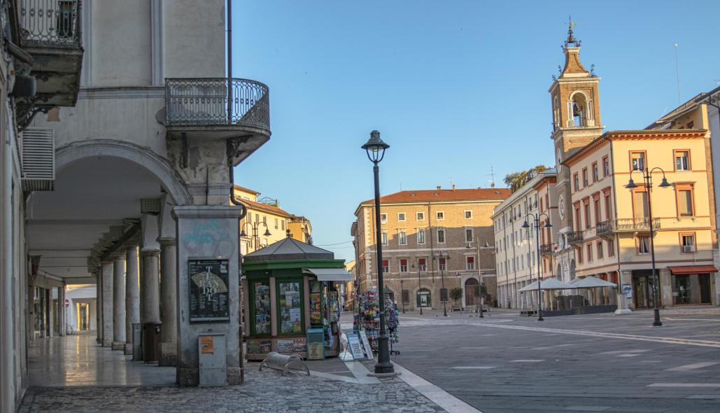 Площадь трех мучеников Пьяцца Тре Мартири (Piazza Tre Martiri)