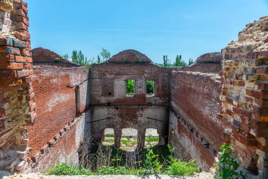 Парамоновские склады
