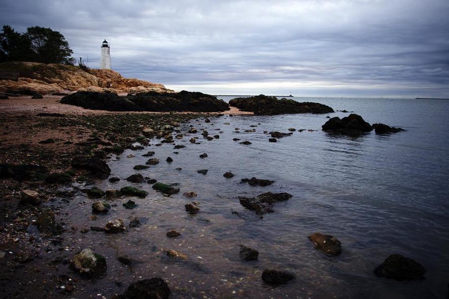 New Haven Light Point