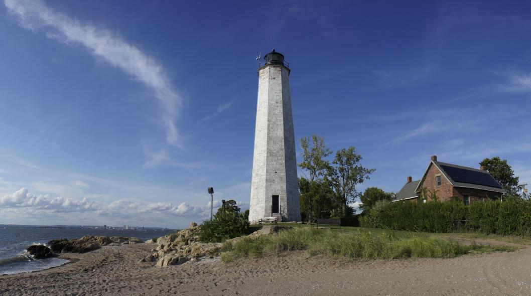 New Haven Light Point