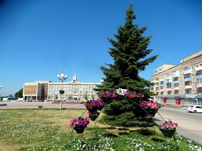 Площадь Ленинского комсомола