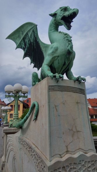 Мост Драконов