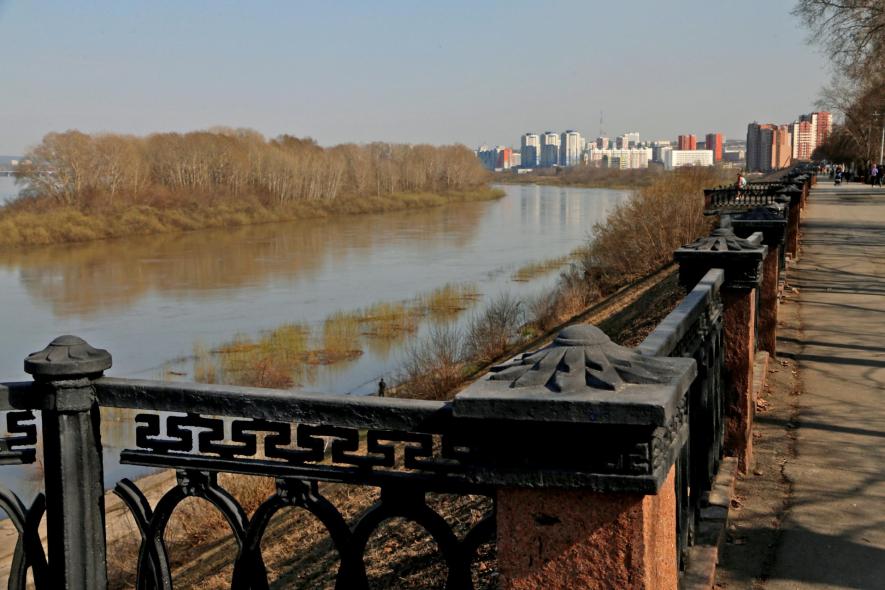 Набережная реки Томь