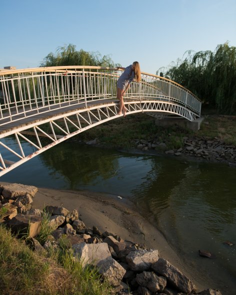 Чеховская набережная 