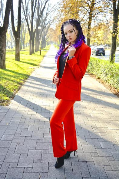 К/т Аврора, ресторан Коралловые бусы, аллея