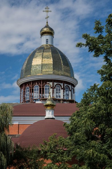 Строящийся храм