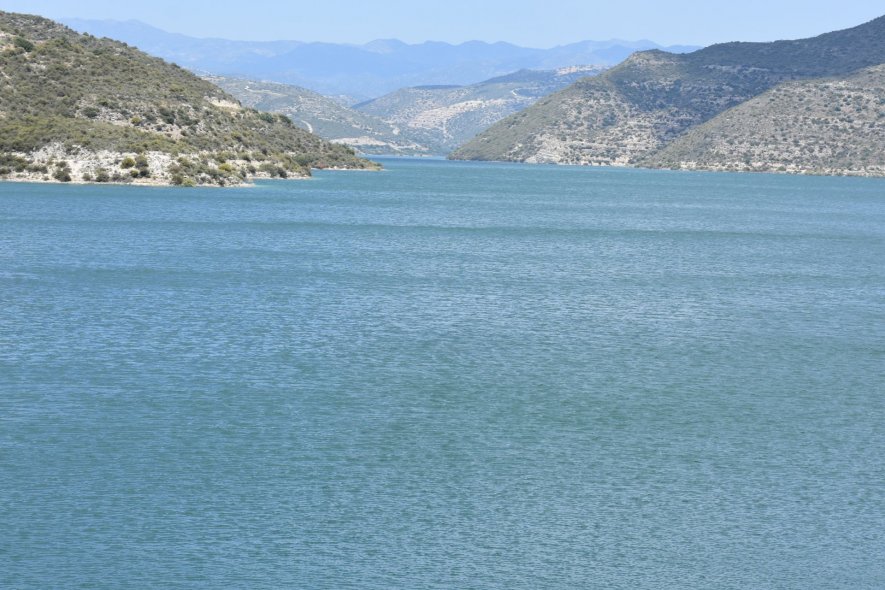 Курис дамба