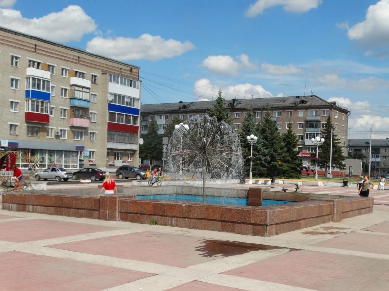 Площадь Ленинского комсомола