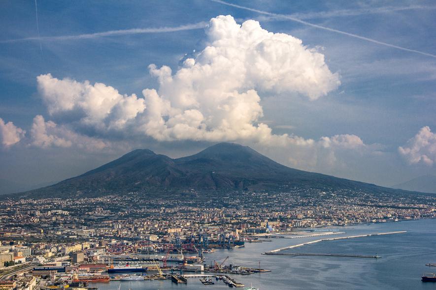 Панорамный вид на Неаполь