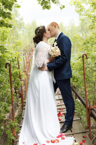 Подвесной мост через Миасс