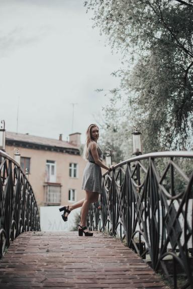 Дворик за Столичным 