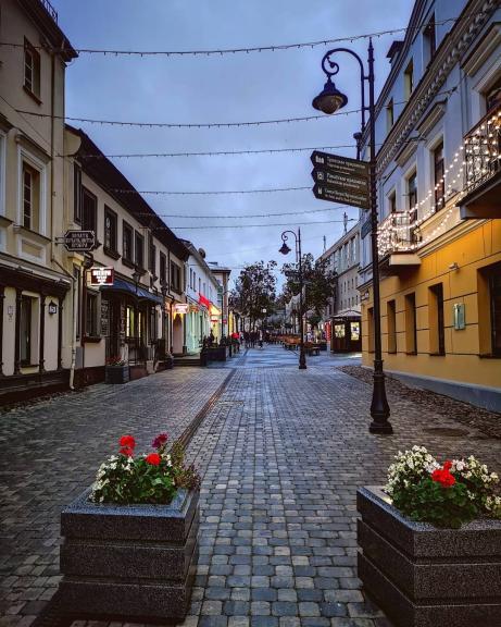 Улицы Комсомольская и Немига