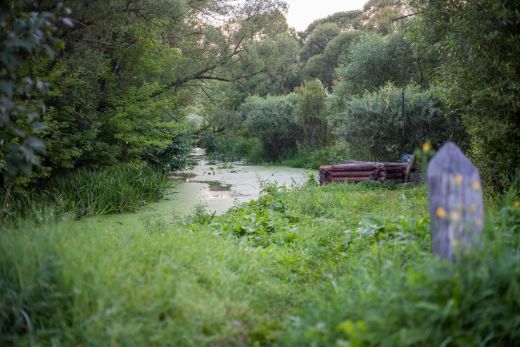 Колодец у реки