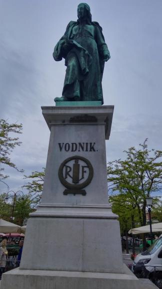 Памятник Воднику