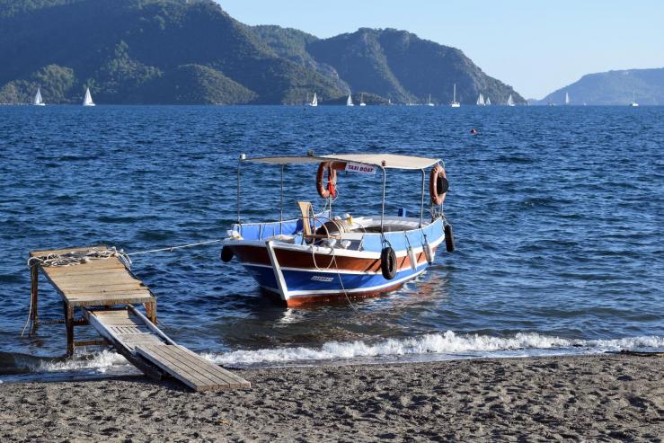 Набережная 