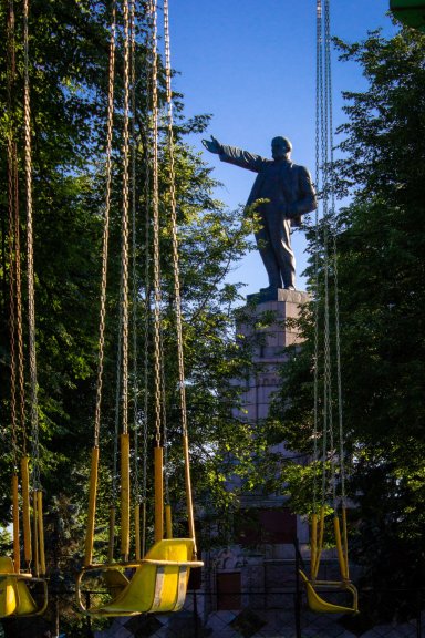 Памятник В. И. Ленину