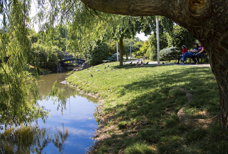 Сквер фабрики Конти