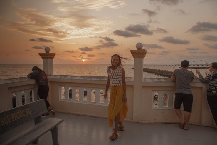 Храм и маяк Динь Кау  