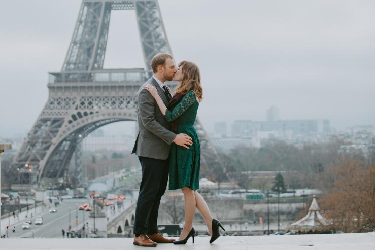 Эйфелева башня (в анфас)