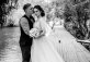 Деревянная мостовая вдоль реки 